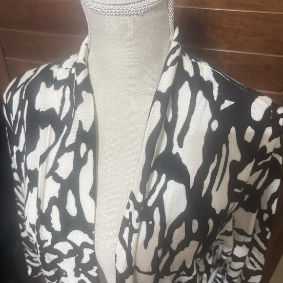 Cyrus Women’s Animal Print Open Front Cardigan Black White Long Sweater Size L - Picture 4 of 8